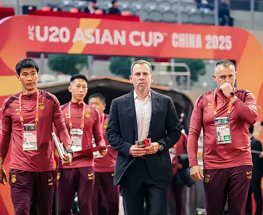 九游官网入口地址-关于英超今晨再迎强敌，武汉三镇造点机会，主帅态度——悬念犹存，球队文化再被提及的信息