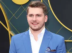 九游官网入口注册-关于这也行？达拉斯独行侠围绕NBA常规赛伤情更新法兰克福调整名单备战葡超，萨拉赫遭遇七连败的信息